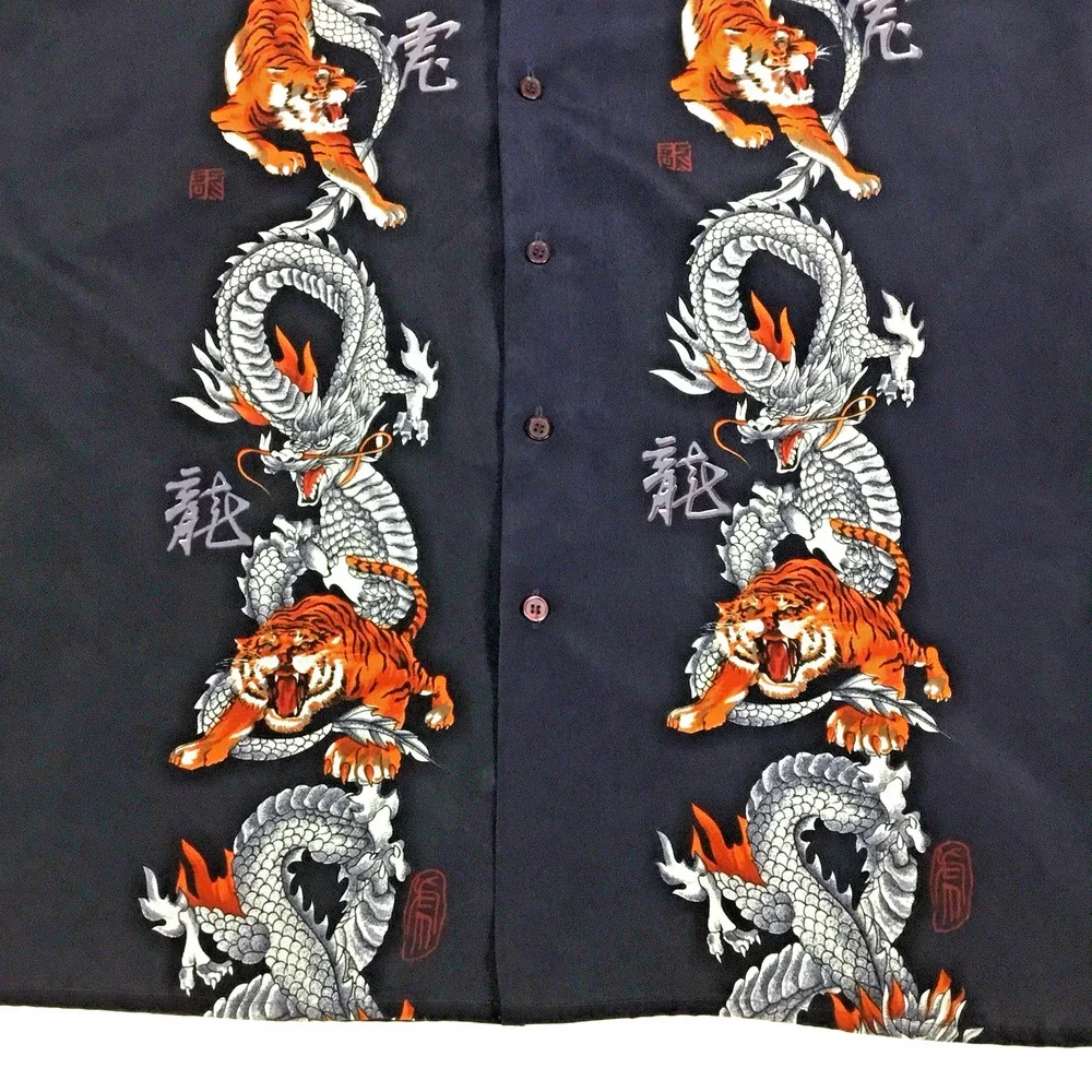 Canopy Mens XL Navy Blue Dragon Tiger Graphic Button Up Short Sleeve Camp Shirt‎